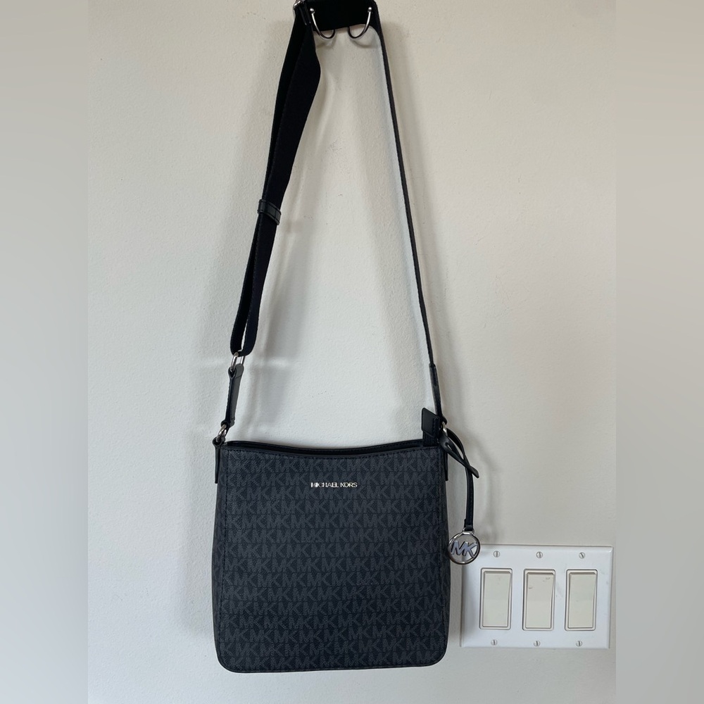 Michael Kors Jet Set Travel Small Signature Logo Messenger Bag (Black)